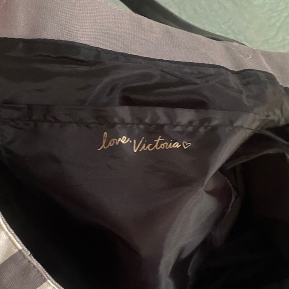 Victoria's Secret Striped Tote in White and Gray - Picture 6 of 6